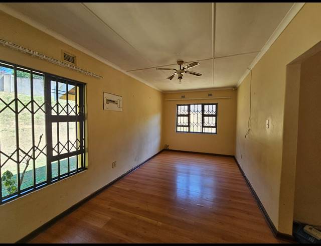 3 BEDROOM HOUSE RENTED IN SHULTON PARK